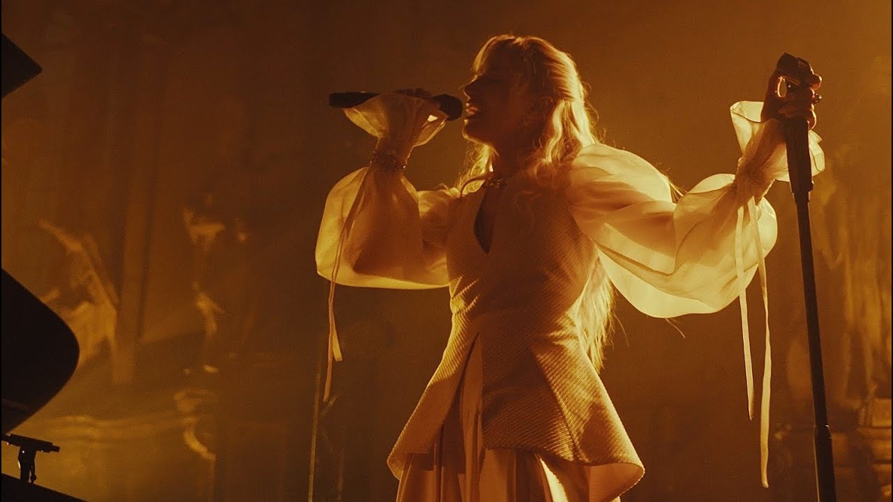 Angelou - MEDUS (Piano Special Live) Mp3 Atsisiųsti