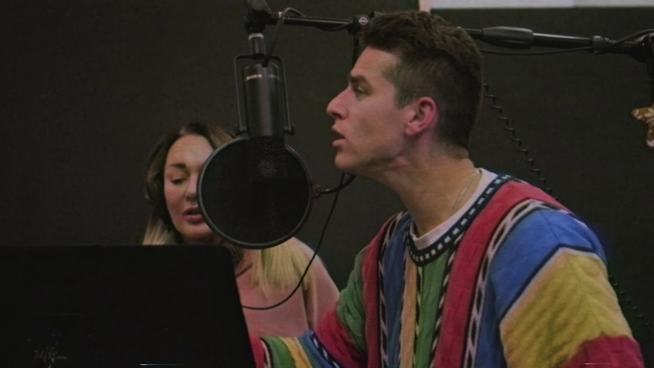 Donatas Montvydas feat. Džordana Butkutė - 17 Mp3 Atsisiųsti