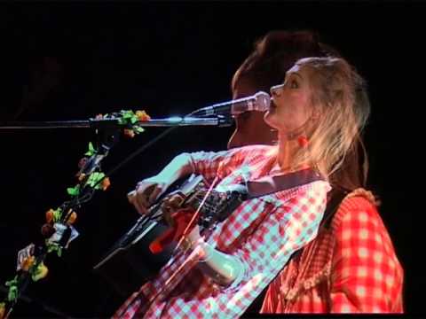 GiedRé - La PeTiTe CaMioNNeTTe Mp3 Atsisiųsti