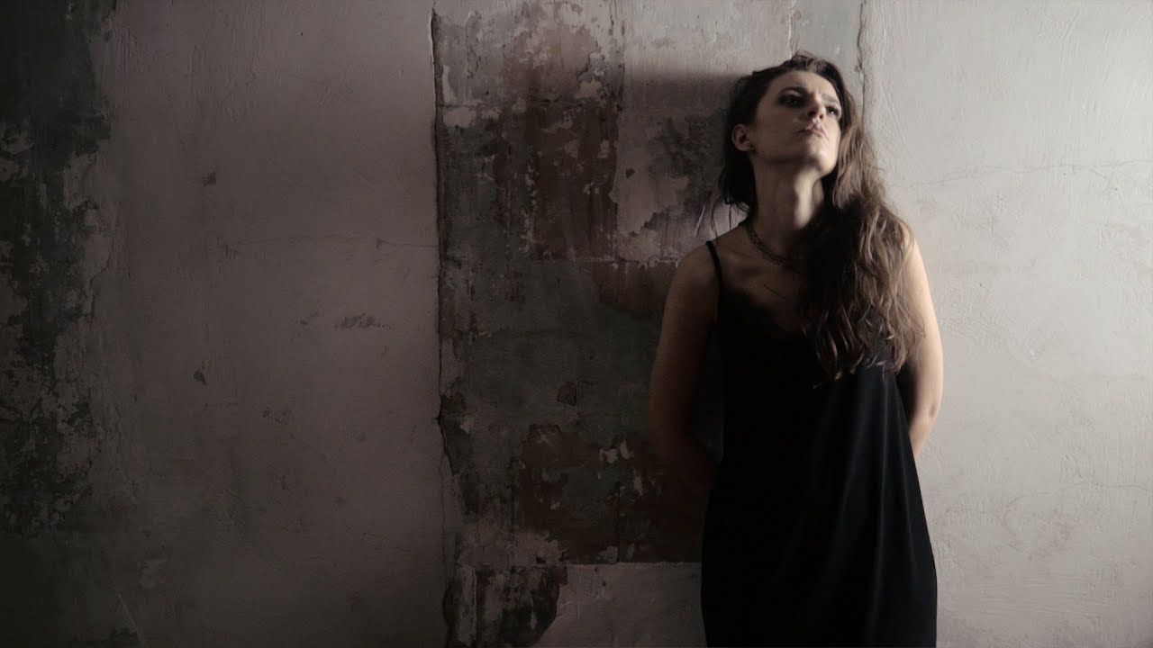 Ieva Zasimauskaitė - Apkabink (lėta versija) Mp3 Atsisiųsti