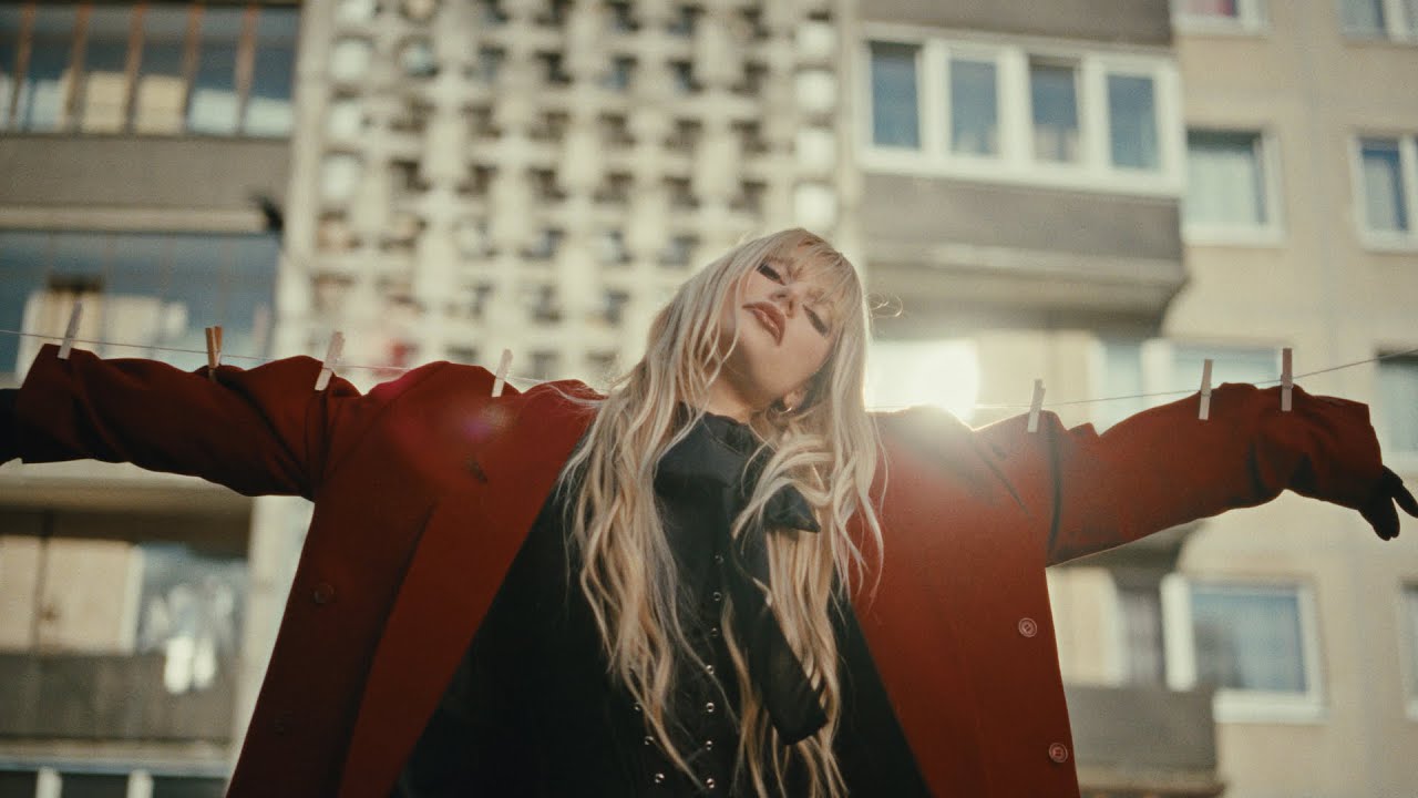 Jessica Shy – 1000 Vėtrų Mp3 Atsisiųsti