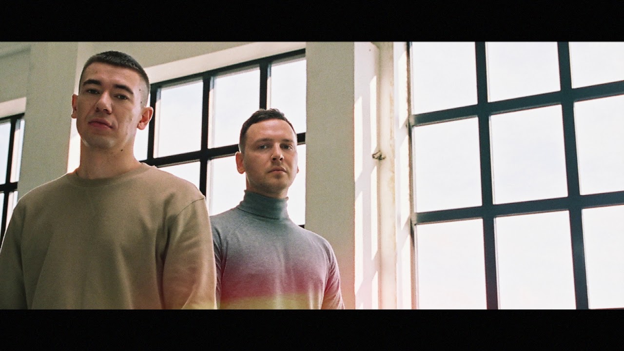 Lilas ir Innomine - Už durų trijų Mp3 Atsisiųsti