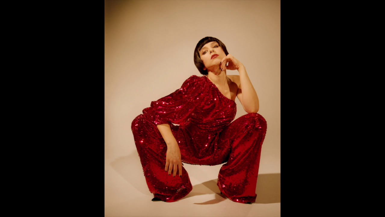 Monika Liu - Vaikinai, trumpais šortais Mp3 Atsisiųsti