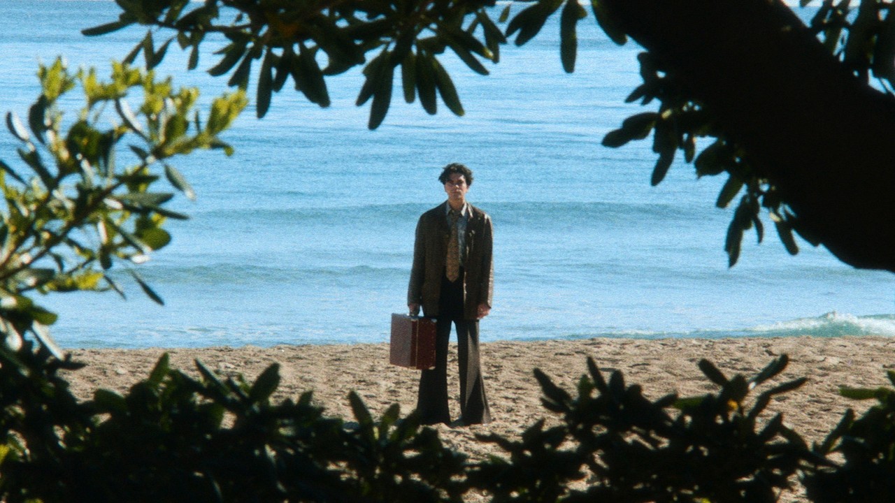 Rokas Yan - Sukasi Mp3 Atsisiųsti